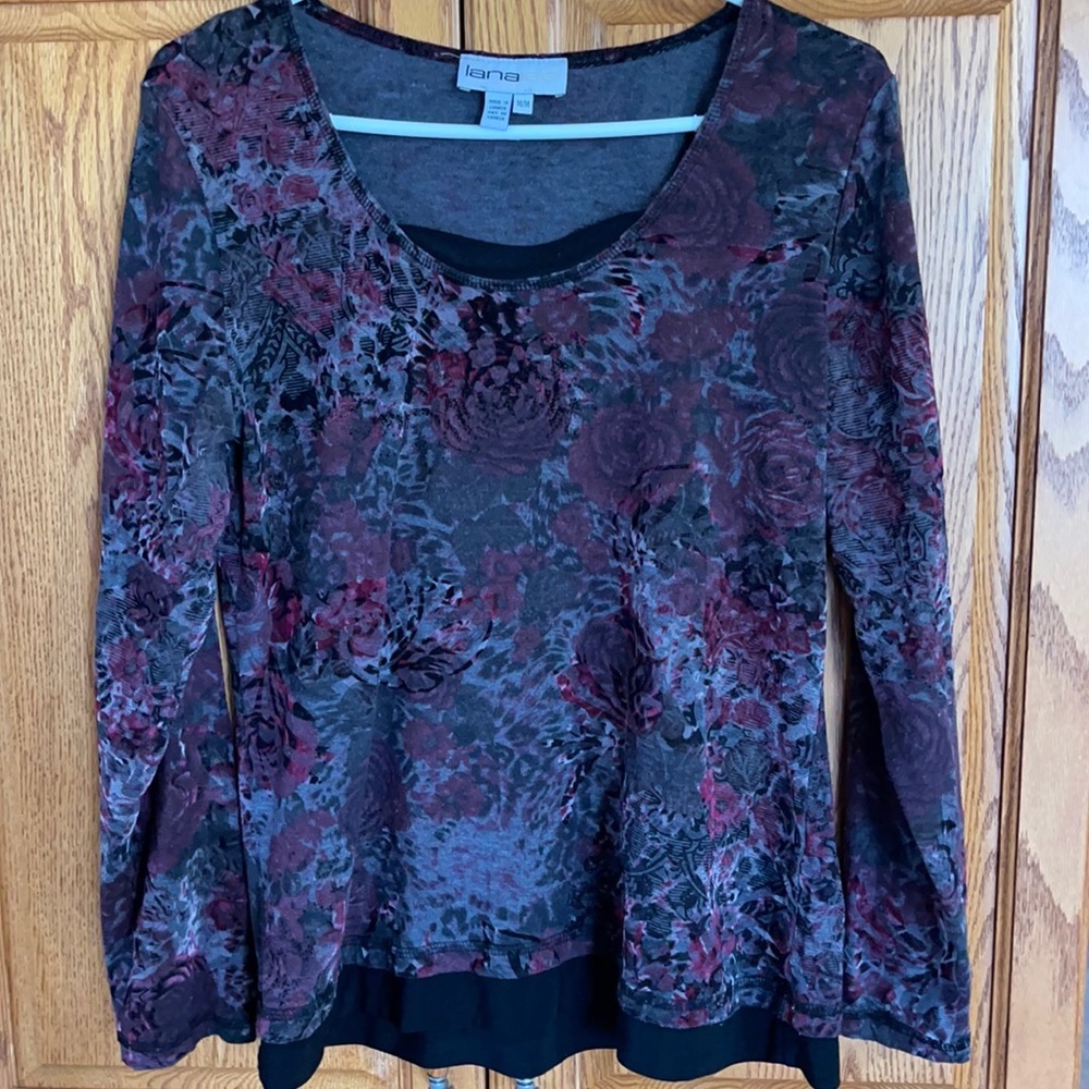 Lanalee top size M🥰 Gorgeous colours 🔥🔥